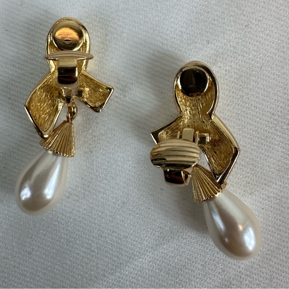 EA1 Vintage Christian Dior bow-tied teardrop earrings - Picture 10 of 13